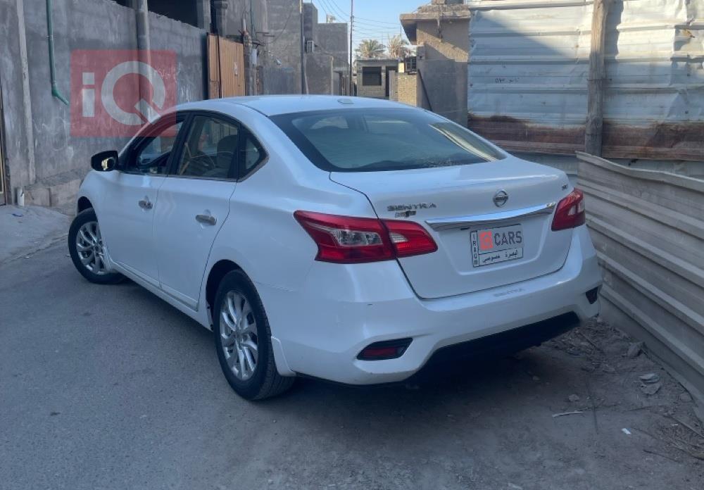 نیسان سێنترا